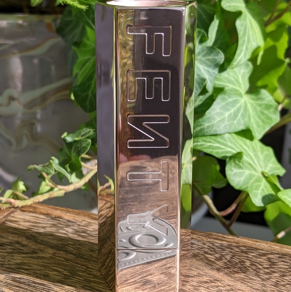 Fenty Beauty Other - Fenty Beauty Icon Refillable Lipstick Case